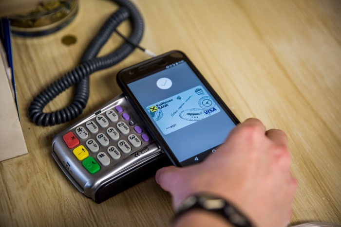 Android Pay стал доступен новосибирцам Android Pay стал доступен новосибирцам