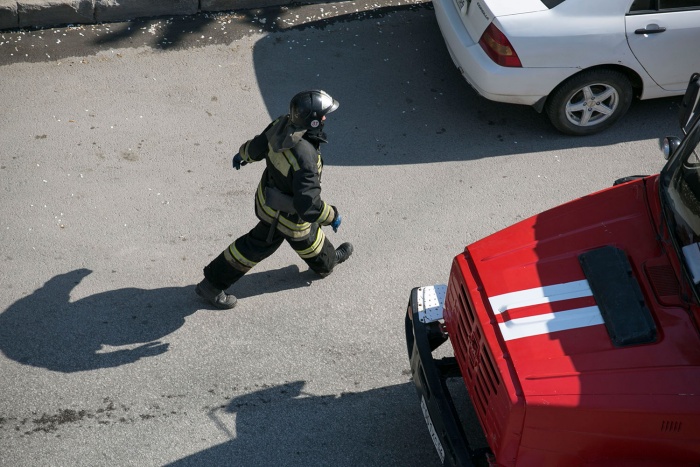 Пожар произошёл на ул. Кубовой, 93 в Заельцовском районе Пожар произошёл на ул. Кубовой, 93 в Заельцовском районе