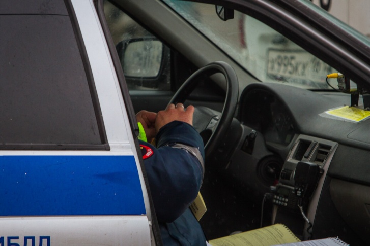 Полиция выясняет обстоятельства аварии Полиция выясняет обстоятельства аварии