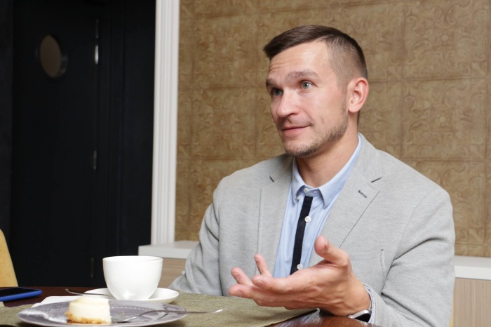 Дмитрий Корниенко — профессор психологии, заведующий кафедрой общей и клинической психологии Пермского госуниверситета Дмитрий Корниенко — профессор психологии, заведующий кафедрой общей и клинической психологии Пермского госуниверситета