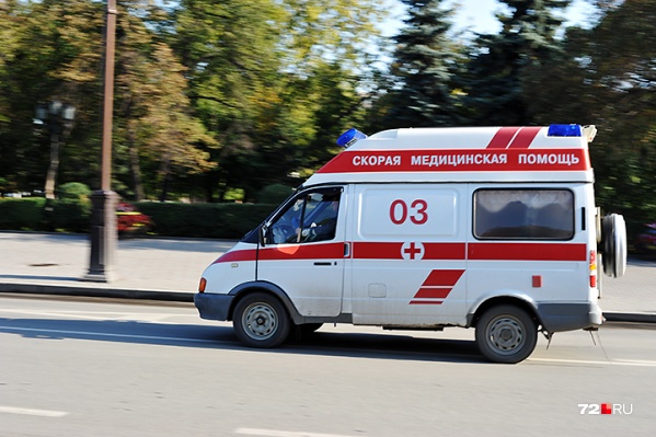Из ночного клуба пострадавшего увезли в больницу с внутренним кровотечением Из ночного клуба пострадавшего увезли в больницу с внутренним кровотечением