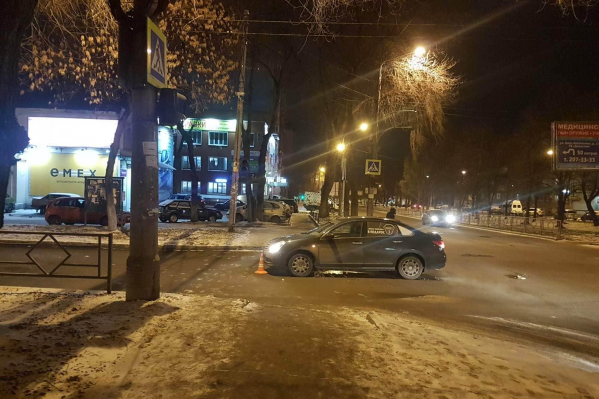 Иномарка ехала со стороны Ставропольской Иномарка ехала со стороны Ставропольской 