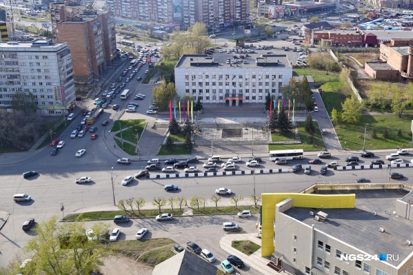 Полицейские будут дежурить в самый аварийный день на самых аварийных участках Полицейские будут дежурить в самый аварийный день на самых аварийных участках 