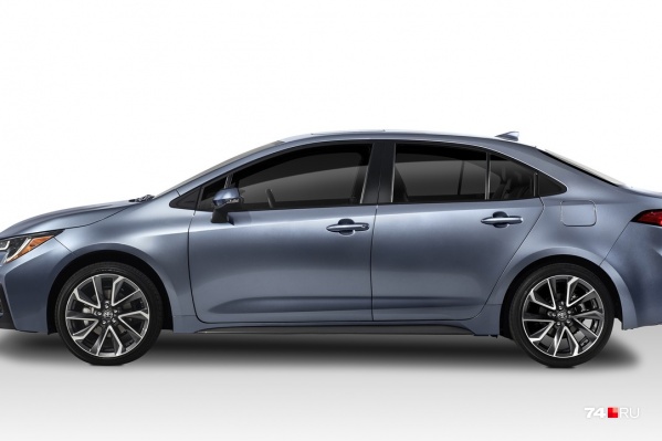 Camry или Corolla? У них теперь одна платформа, близкая стилистика и... почти одинаковая цена Camry или Corolla? У них теперь одна платформа, близкая стилистика и... почти одинаковая цена