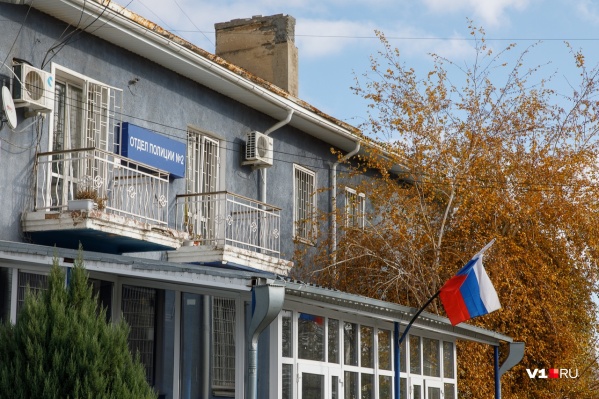 В честном имени волгоградских полицейских с Краснооктябрьского района усомнились анонимные информаторы В честном имени волгоградских полицейских с Краснооктябрьского района усомнились анонимные информаторы