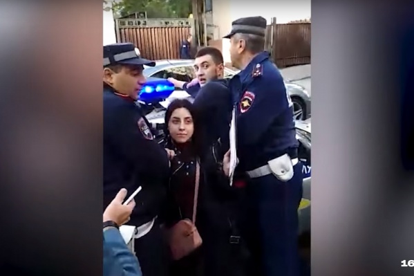 Молодежь устроила дебош на Братском Молодежь устроила дебош на Братском