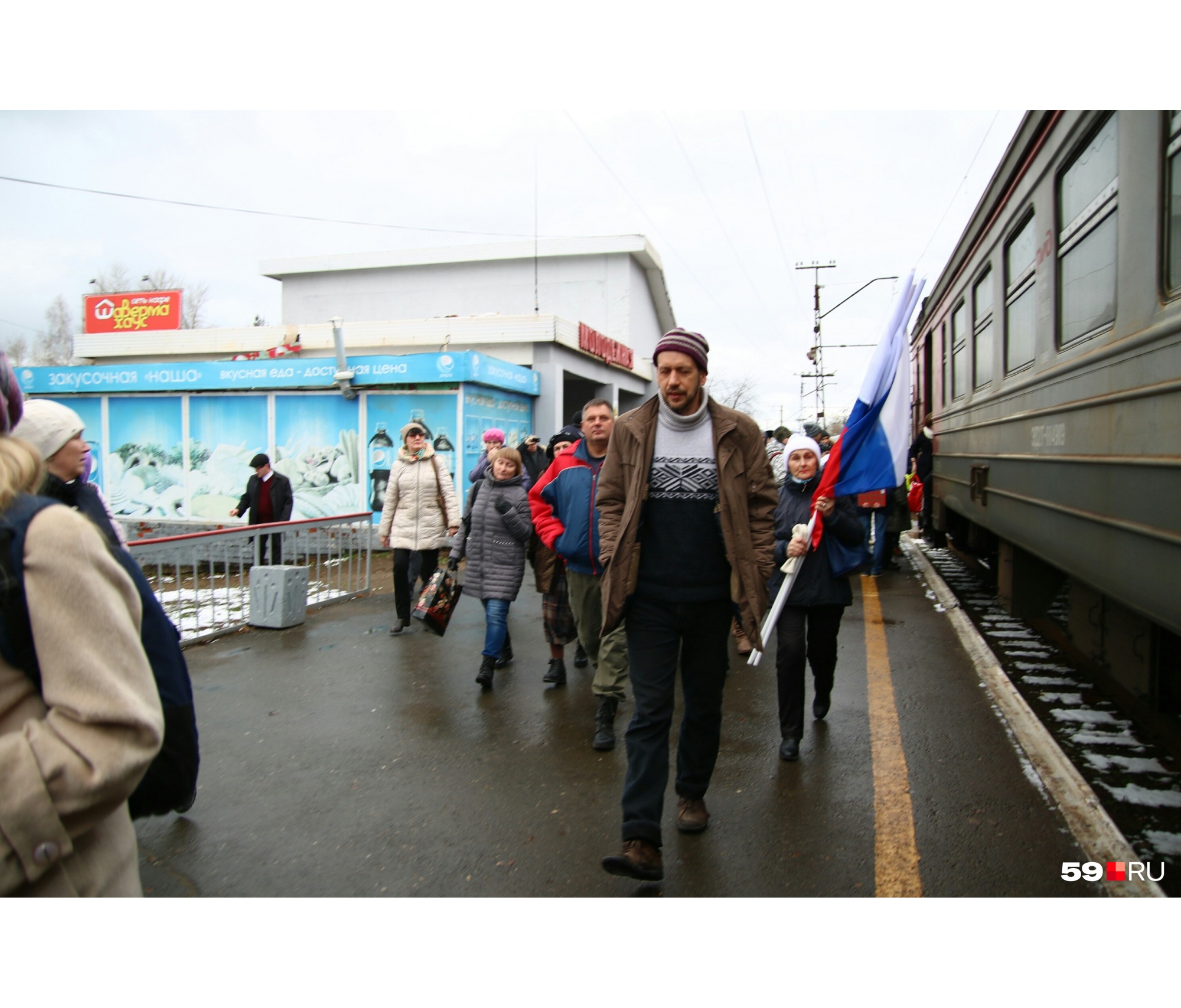 Денис Галицкий перед акцией Денис Галицкий перед акцией 