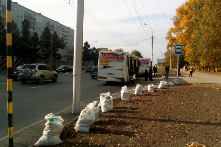 Теперь общественный транспорт не создаёт заторов перед поворотом на Федосеева Теперь общественный транспорт не создаёт заторов перед поворотом на Федосеева