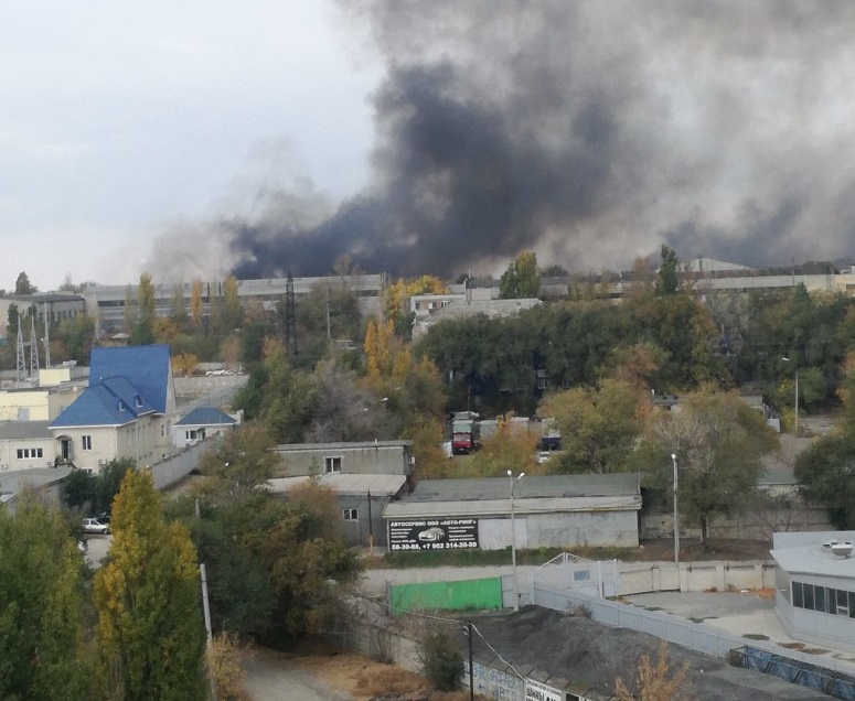 Волгоград горячий. Пожар РУСХИМПРОМ Волгоград. Пожары в городе Донецке на Западной. Че за пожар Волгоград сейчас в. Пожар мин воды сегодня.