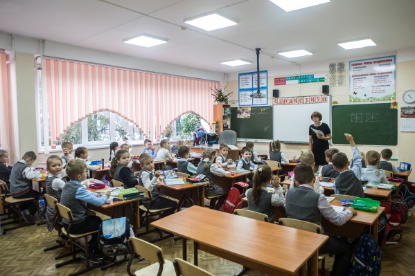 Точная сумма будет зависеть от зарплаты, которую педагоги получали в свой последний год работы Точная сумма будет зависеть от зарплаты, которую педагоги получали в свой последний год работы