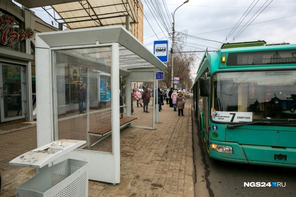 Новый троллейбус будет оснащён дверьми с функцией противозащемления пассажиров Новый троллейбус будет оснащён дверьми с функцией противозащемления пассажиров