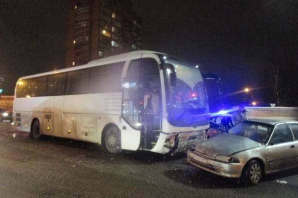 В аварии с автобусом в Ярославле пострадала беременная женщина В аварии с автобусом в Ярославле пострадала беременная женщина
