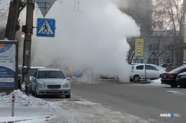 В СГК объяснили, что большой объём пара связан со сливом воды во время ремонта В СГК объяснили, что большой объём пара связан со сливом воды во время ремонта