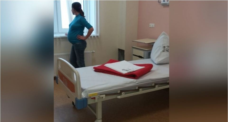 «Родила сутки назад и не могу принять душ»: новый перинатальный центр в Норильске остался без воды