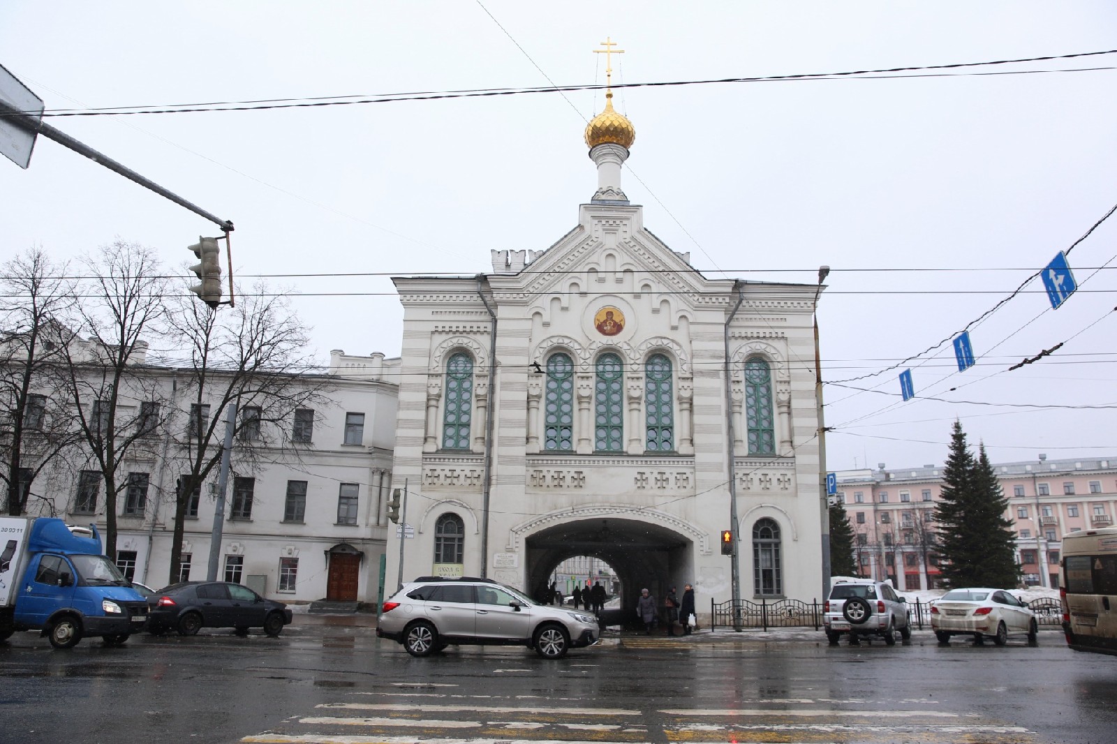 Подробности поножовщины в центре Ярославля: на подростка набросился военный