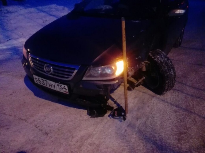 Из-за аварии у «Лифана» оказалось вывернуто колесо Из-за аварии у «Лифана» оказалось вывернуто колесо