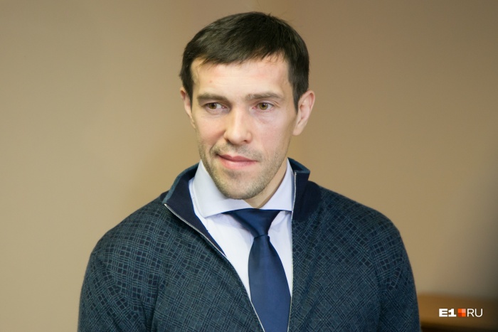Павел Дацюк начинал свою карьеру в Екатеринбурге и здесь же получил высшее образование Павел Дацюк начинал свою карьеру в Екатеринбурге и здесь же получил высшее образование