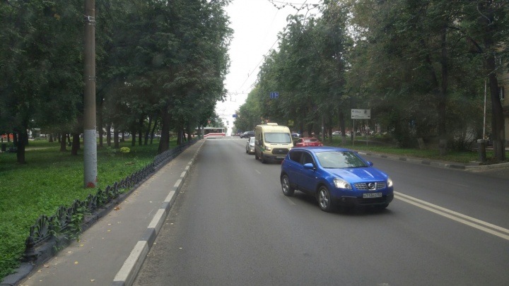 «Сняли рога» в центре Нижнего Новгорода: троллейбусы ездят «накатом» из-за аварийных проводов