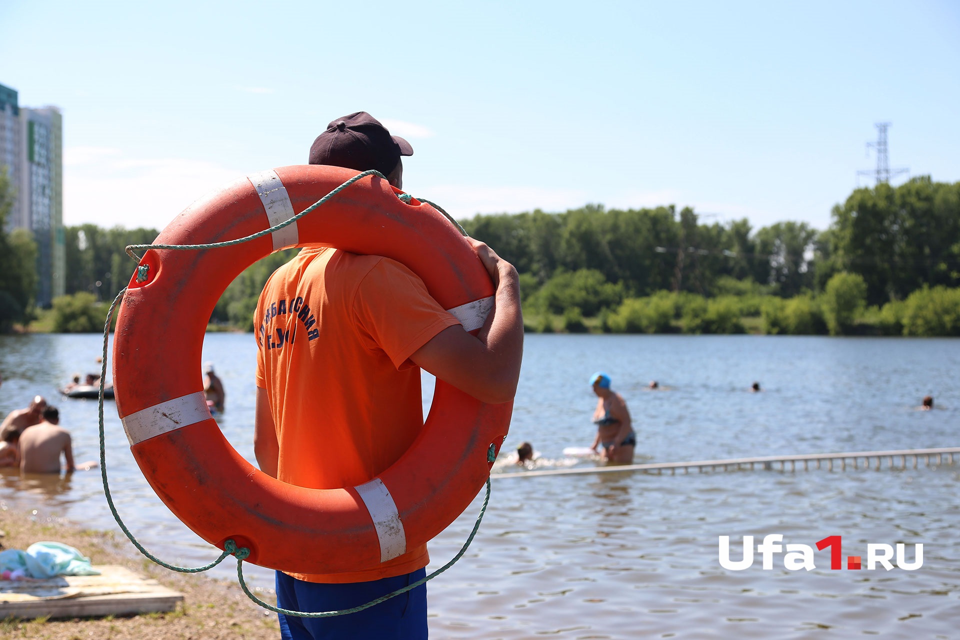 интересные факты о свойствах воды. интересные факты о пользе воды. вода до очистки и после очистки. норма воды в день. водолаз - инструктор.