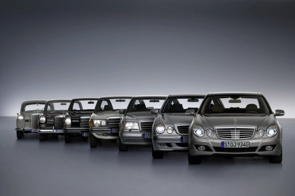 Mercedes-Benz заслуживает место на заглавном снимке, потому что история автомобиля начинается с его прародителей Mercedes-Benz заслуживает место на заглавном снимке, потому что история автомобиля начинается с его прародителей 