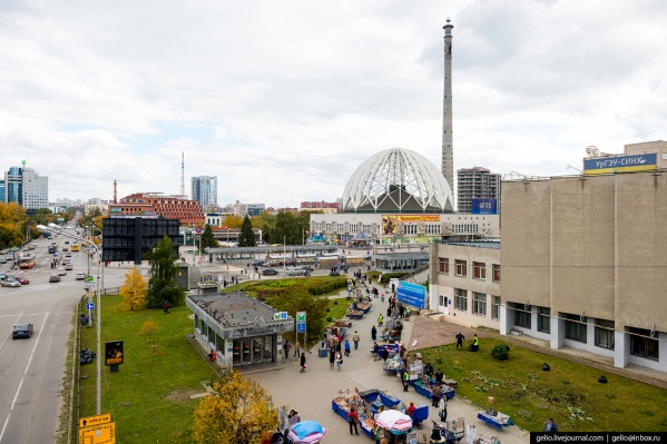 Телебашню было видно с разных точек города Телебашню было видно с разных точек города