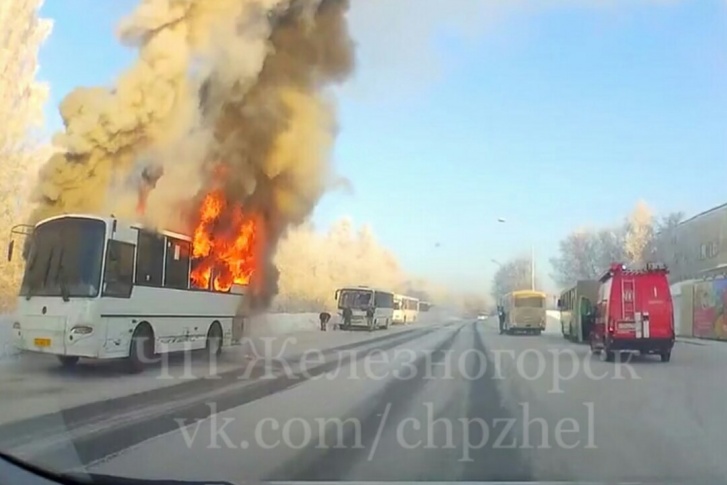 В момент пожара пассажиров в автобусе не было