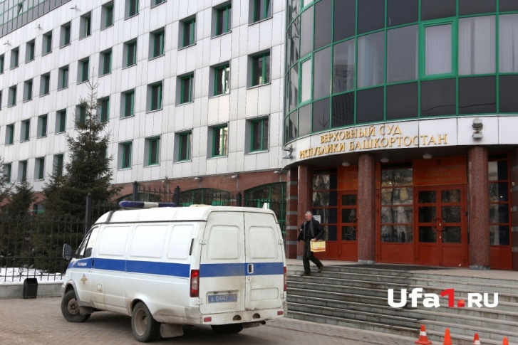 Молодая девушка признала свою вину и раскаялась Молодая девушка признала свою вину и раскаялась