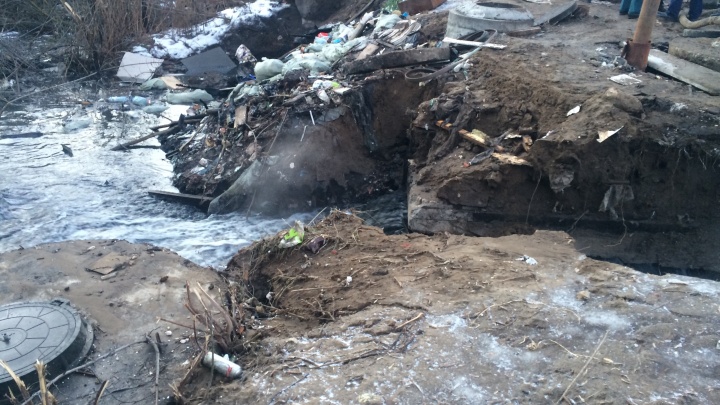 Почти 300 тысяч нижегородцев остались без воды из-за прорыва коллектора