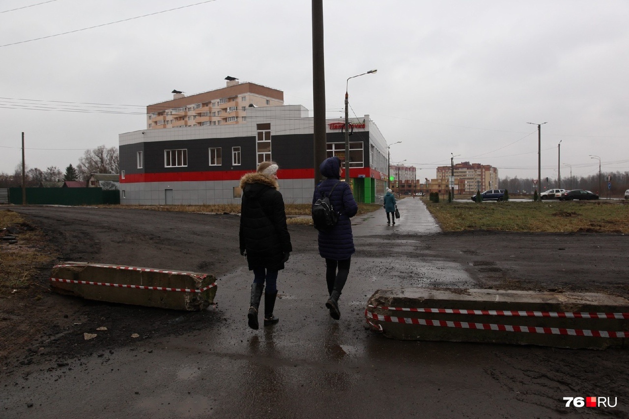 Здесь поставят знак пешеходного перехода Здесь поставят знак пешеходного перехода