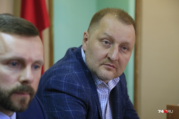Дмитрий Табарчук (справа) признал неправомерность удара и заверил, что подобного никогда не повторит Дмитрий Табарчук (справа) признал неправомерность удара и заверил, что подобного никогда не повторит