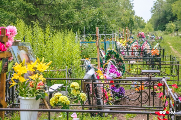 Мест на погостах с каждым годом становится всё меньше Мест на погостах с каждым годом становится всё меньше
