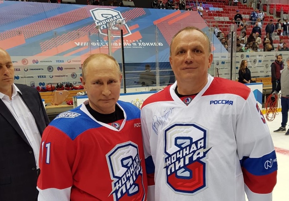 Сыграл против Путина: нижегородец рассказал о гала-матче Ночной хоккейной лиги в Сочи