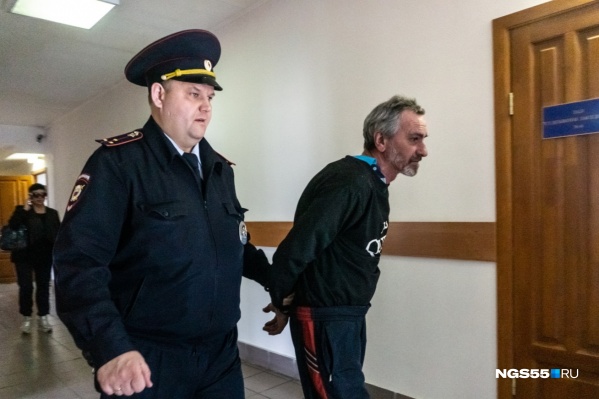 Мужчина затолкал своего внука в печь от галлюцинаций, которые возникли у него из-за выпитого алкоголя Мужчина затолкал своего внука в печь от галлюцинаций, которые возникли у него из-за выпитого алкоголя