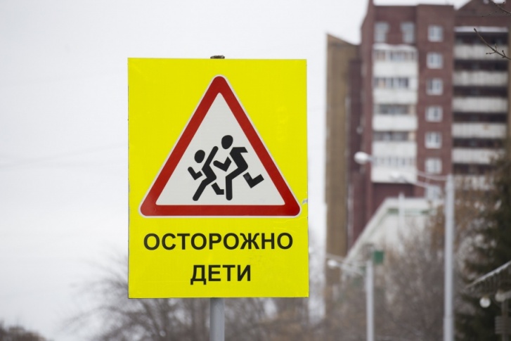 Девочки дрались во время каникул, причина конфликта остается неизвестной Девочки дрались во время каникул, причина конфликта остается неизвестной