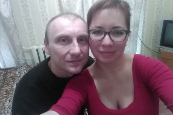 В прошлом году Олег и Виктория поженились в колонии В прошлом году Олег и Виктория поженились в колонии