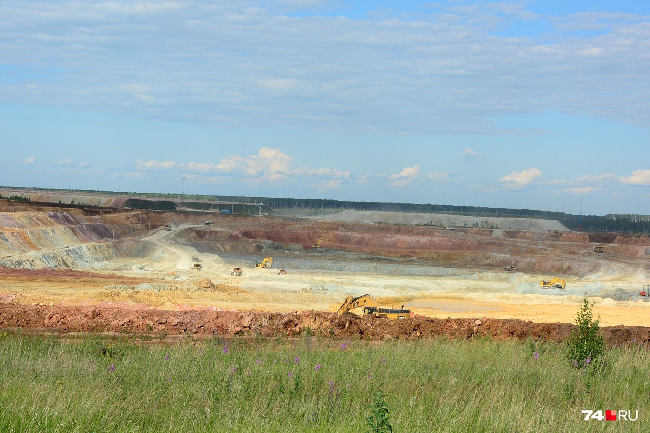 Томинский гок общежитие. Томинский гок фото. Михеевский гок карталы. Подрядчики томинского гока. Томинский обогатительный комбинат.