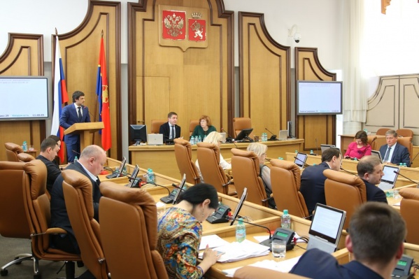 Депутаты отказались от своих обещаний на сессии городского совета Депутаты отказались от своих обещаний на сессии городского совета