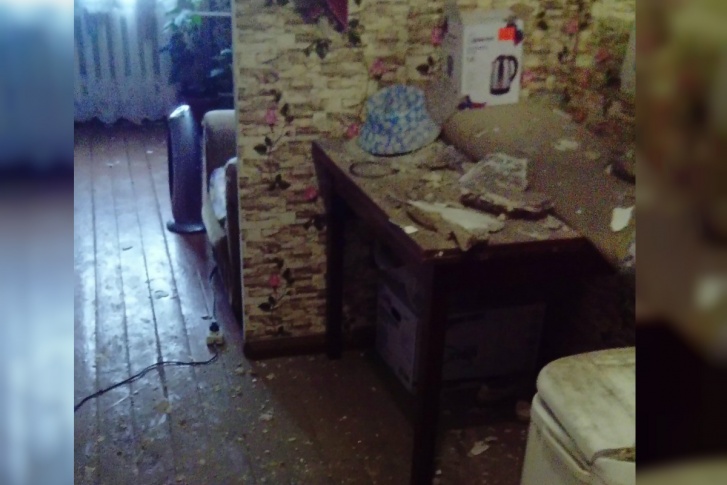 Из-за сильных подземных толчков в домах южноуральцев пошли трещины и посыпалась штукатурка