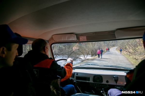 На «Столбах» у спасателей есть отдельный пункт, чтобы быстро оказывать помощь тем, кто попал в беду во время прогулок на природе На «Столбах» у спасателей есть отдельный пункт, чтобы быстро оказывать помощь тем, кто попал в беду во время прогулок на природе