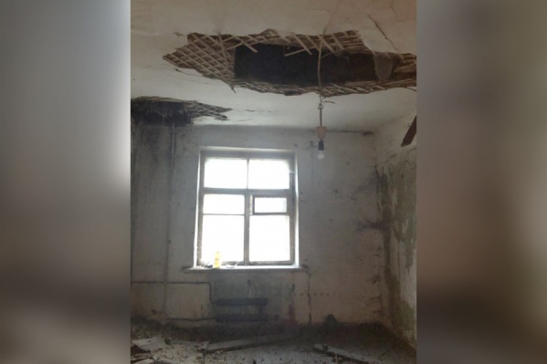 Хозяин квартиры уже обратился в прокуратуру и администрацию города Хозяин квартиры уже обратился в прокуратуру и администрацию города