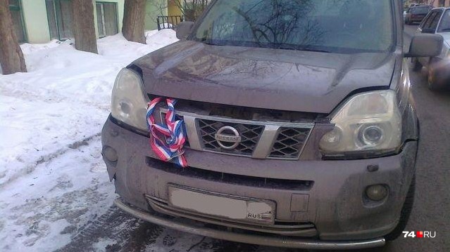 После незначительного ДТП казалось, что ущерб этому Nissan составляет 50–70 тысяч рублей, но через три года после происшествия виновник, взявший на себя ответственность по легкомыслию, получил иск от страховой, где ущерб был оценен в 253 тысячи рублей После незначительного ДТП казалось, что ущерб этому Nissan составляет 50–70 тысяч рублей, но через три года после происшествия виновник, взявший на себя ответственность по легкомыслию, получил иск от страховой, где ущерб был оценен в 253 тысячи рублей