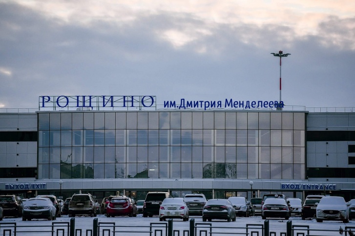 Фасад аэропорта, конечно, будет выглядеть иначе. Но давайте немного пофантазируем Фасад аэропорта, конечно, будет выглядеть иначе. Но давайте немного пофантазируем