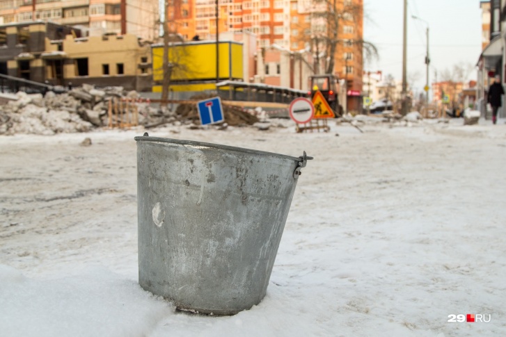 К 17 часам обещают закончить ремонты и дать воду и отопление в десятках домов Архангельска