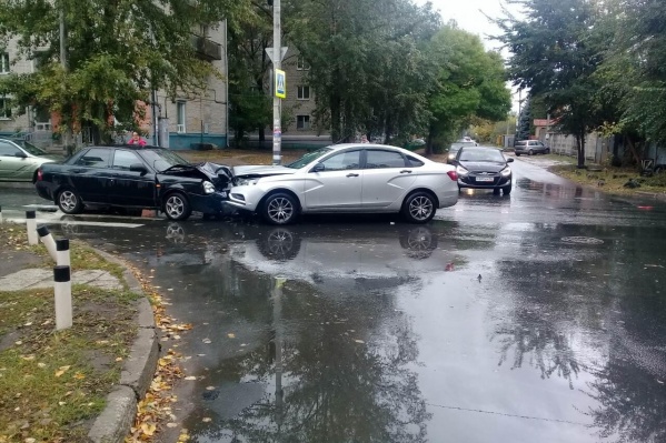 Авария произошла после дождя Авария произошла после дождя