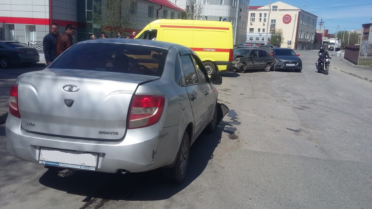 Авария случилась в 12:30 Авария случилась в 12:30
