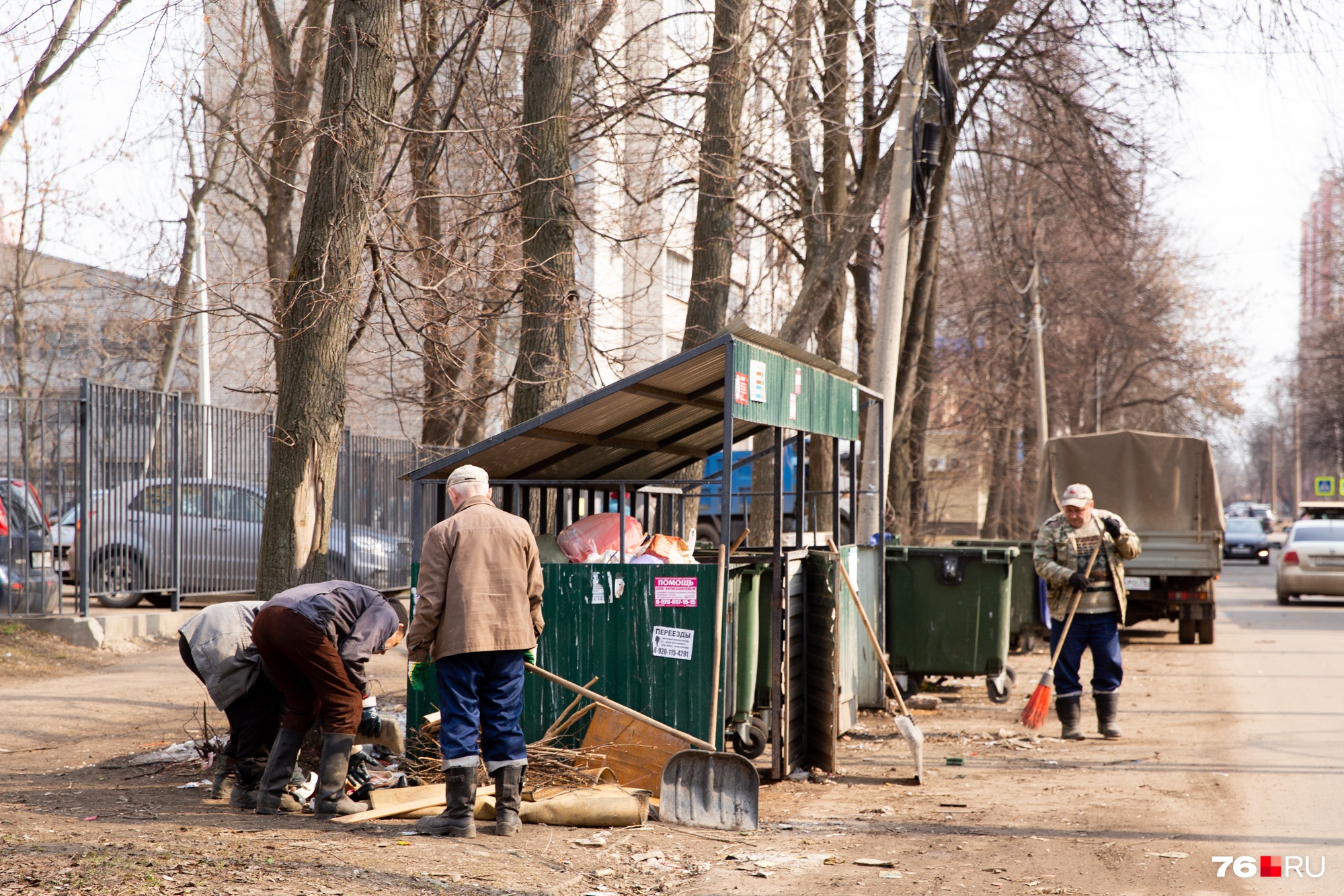 «Финансирование не предусмотрено»: власти Ярославля перестанут убирать мусор у контейнерных площадок