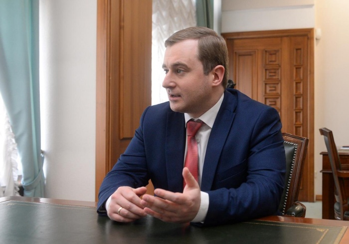Дмитрий Репин приехал в Екатеринбург из Питера Дмитрий Репин приехал в Екатеринбург из Питера