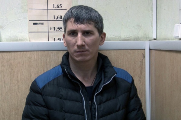 Мужчина потребовал денег, но убежал, увидев прохожих Мужчина потребовал денег, но убежал, увидев прохожих