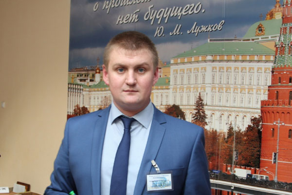 Балахнинского депутата обвинили в вымогательстве с
применением пыток