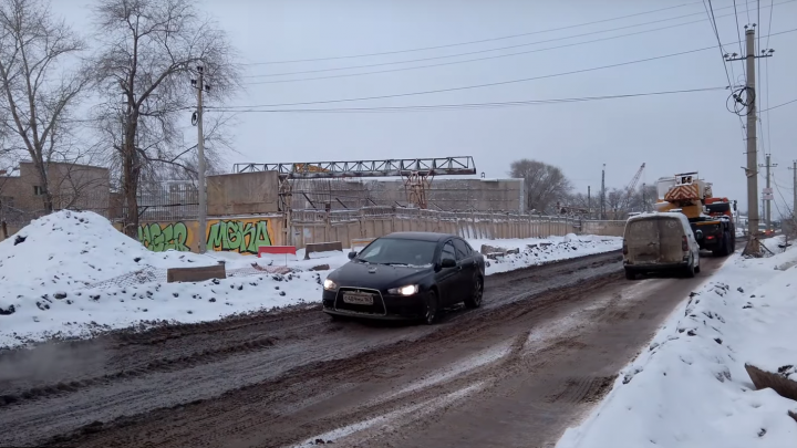 «Мы разоряемся»: бизнесмены пожаловались на реконструкцию Заводского шоссе